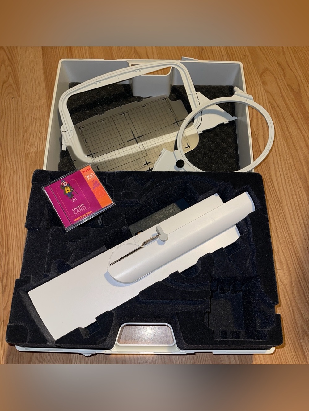PFAFF Creative 7570 Embroidery Unit | Hoops, Grids, 300 Creative Card plus USB